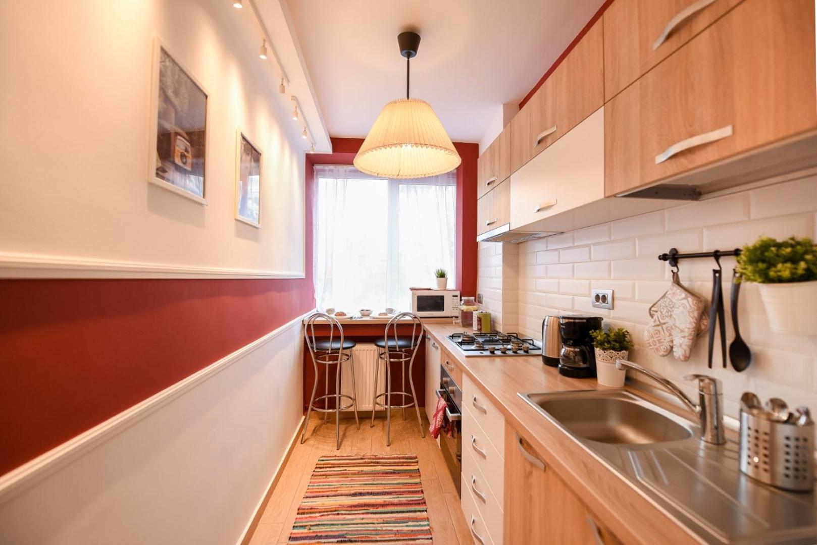 Downtown Oasis: Central Apartments With Cozy Charm 부쿠레슈티 객실 사진